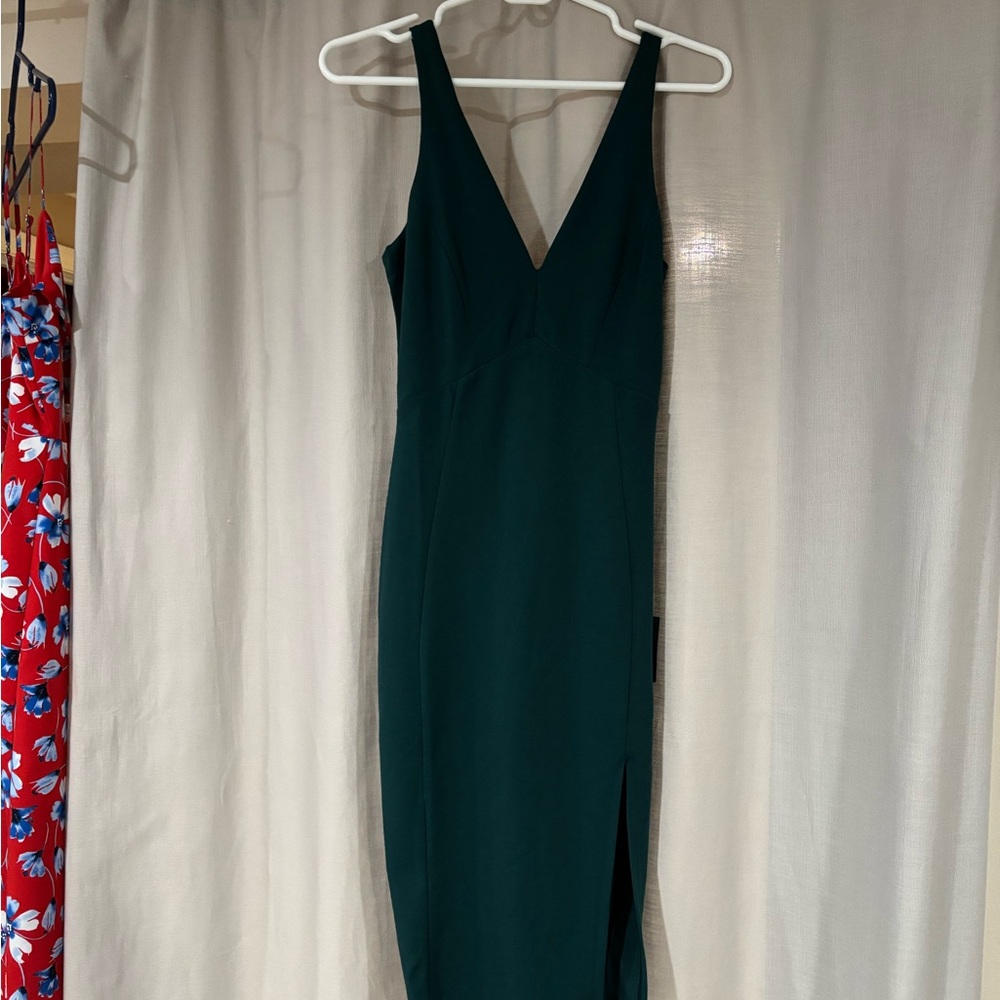 Elegant Green Sleeveless Dress